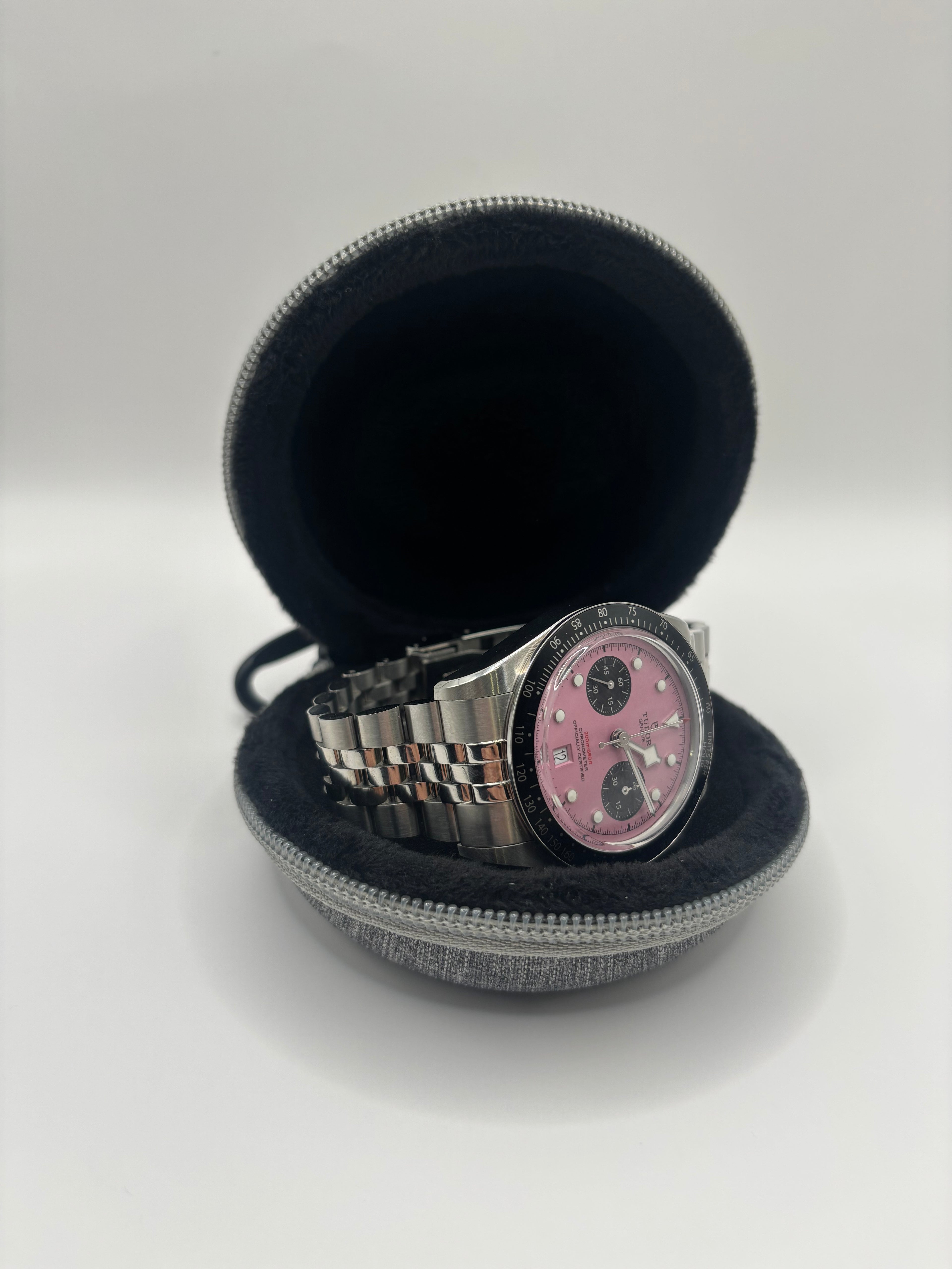 Compact Sports & Travel Watch Case with Carabiner Clip